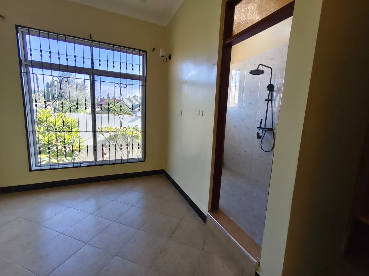 House For Sale Sala Sala