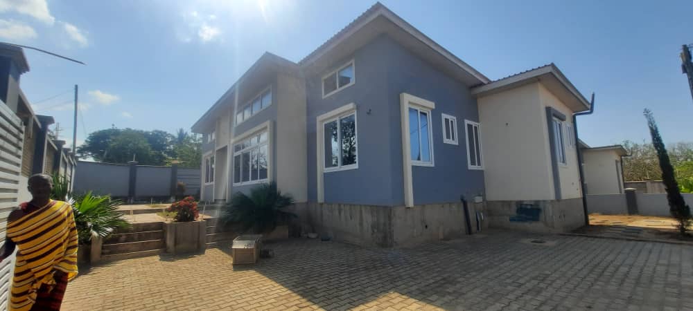 House For Sale Wazo Hill